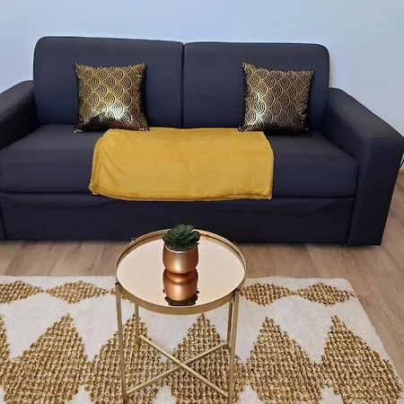 Apartment Le Petit Senlisien